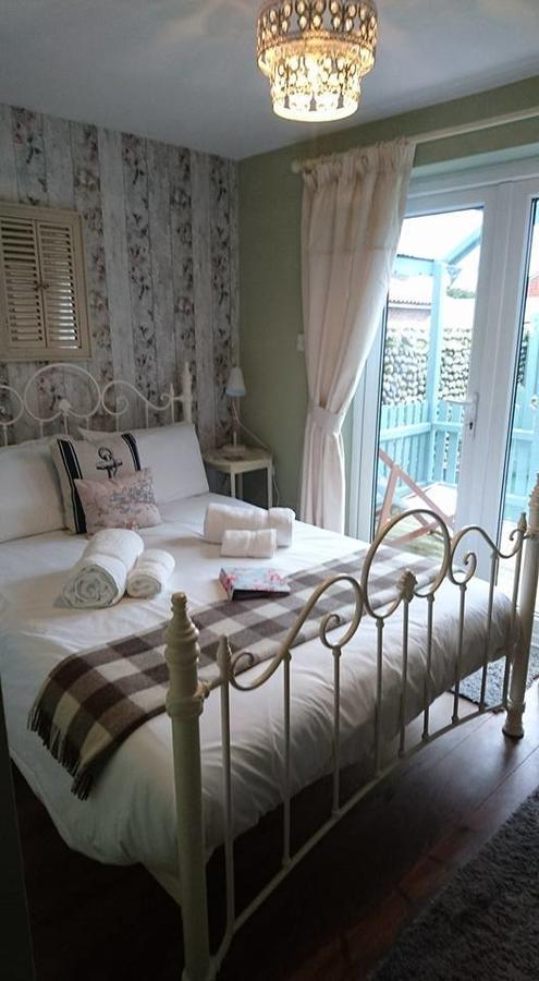 シェリンガム Hooray Henrys Bed & Breakfast エクステリア 写真